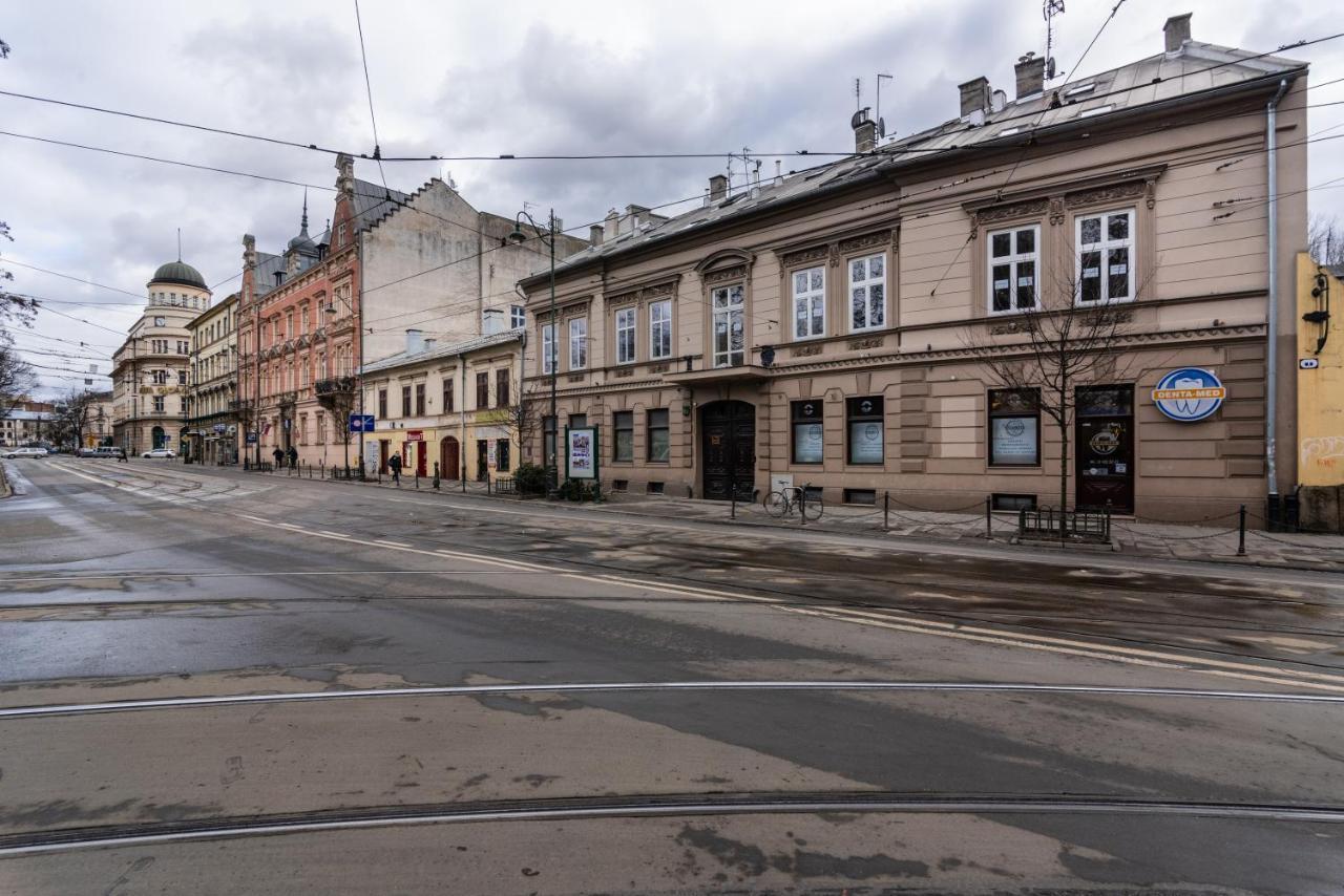 Modern Centrally Located Apartments - By Upstairs Krakow Bagian luar foto