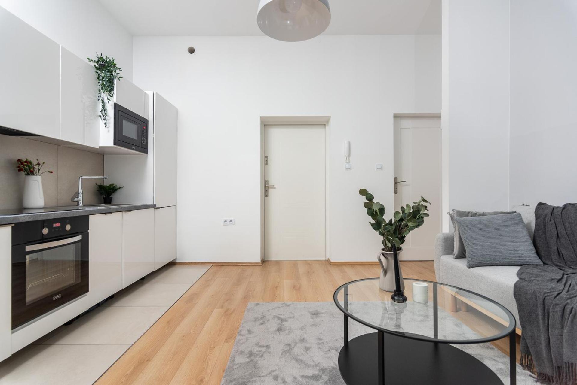 Modern Centrally Located Apartments - By Upstairs Krakow Bagian luar foto