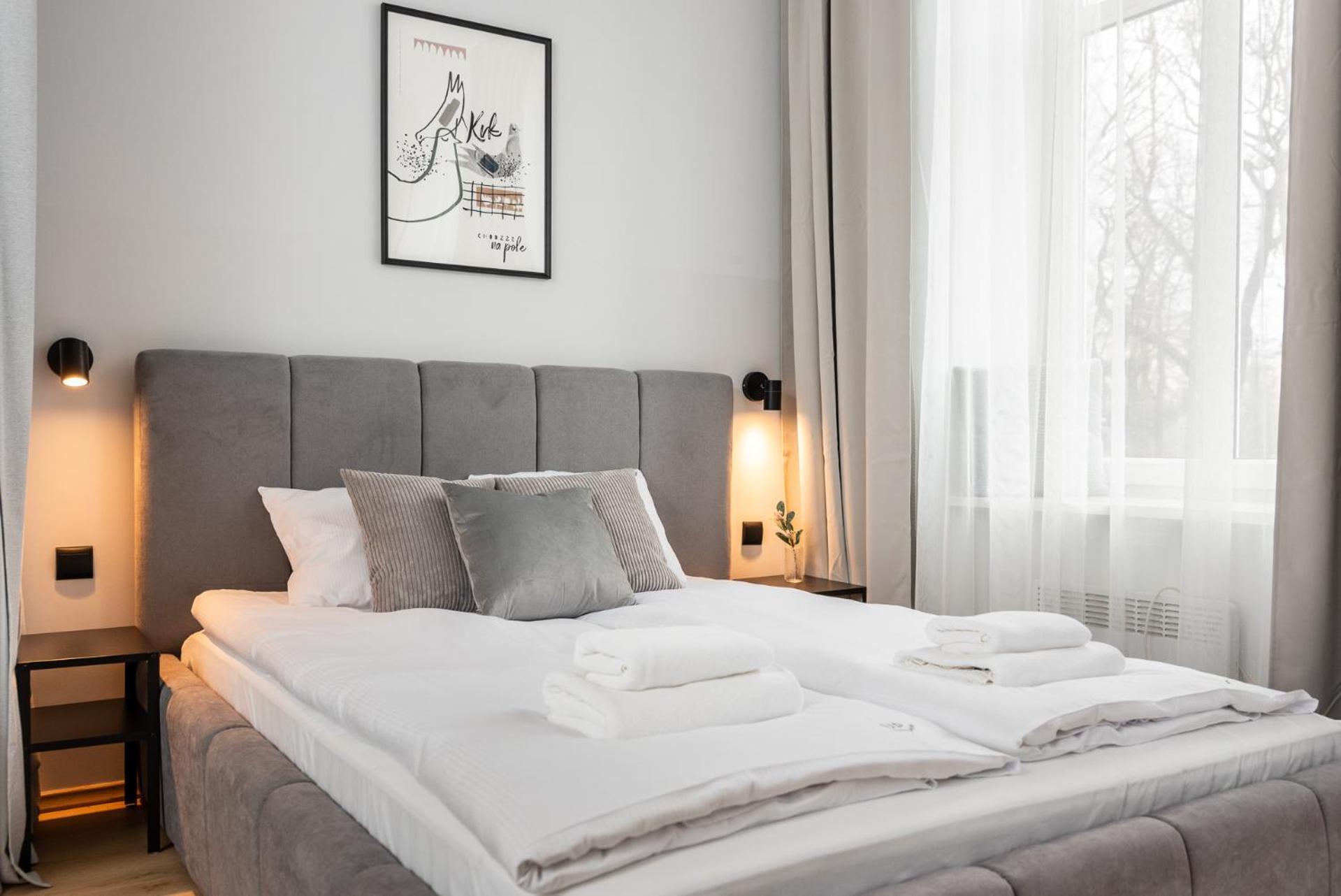 Modern Centrally Located Apartments - By Upstairs Krakow Bagian luar foto